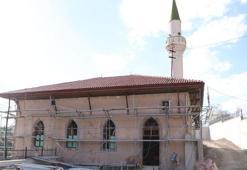 Tarihi camideki restorasyon, kalem işçiliklerini ortaya çıkardı