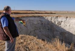 Obruklarda volkanik gaz çıkışı görülmeye başlandı