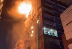 Bursa'da 10 katlı iş merkezinde yangın