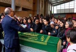 Eski eşi tarafından öldürülen Pınar Bektaş son yolculuğuna uğurlandı