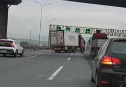 TEM'de zincirleme kaza anı kamerada: 4 yaralı