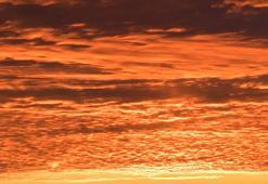 İstanbul güne büyüleyen kızıllık ile başladı