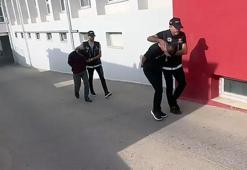 'Torbacı' operasyonunda çelik yelek ve uçaksavar mermisi ele geçirildi