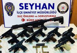 Akaryakıt istasyonunda cephanelik çıktı