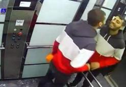 Avcılar'da 'kargocuyum' diyerek girdiği binadaki ayakkabıları çaldı