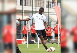 Eric Bailly'nin arka adalesinde gerilme ve kanama tespit edildi