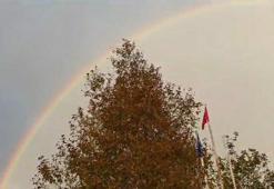 Bursa'da sağanak yağışın ardından oluşan çift gökkuşağı hayran bıraktı