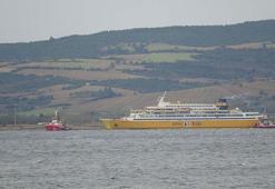 Çanakkale Boğazı'nda arızalanan yolcu gemisi sürüklendi