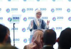 Emine Erdoğan, Dubai'de iklim elçisi gençlerle bir araya geldi