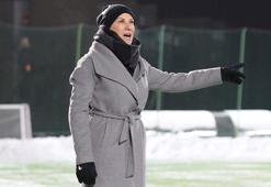 Necla Güngör Kıragası: Oyuncularım maçın başından sonuna kadar istekli bir oyun sergilediler
