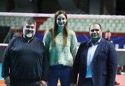 Uzman Posta, PTT Kadın Voleybol Takımı'nın sponsoru oldu