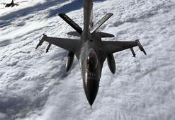 Hava Kuvvetleri'nden Kıbrıs Adası'nın güneyinde eğitim uçuşu