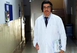 Çocukken yangında elini kaybeden Fethi öğretmen, öğrencilerinin rol modeli oldu