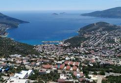 Kaş'ta kaçak yapı yıkım ihalesi 'teklif veren olmadığı için' 8'inci kez iptal edildi