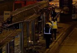 Okmeydanı'nda metrobüs durağa çarptı: 1 yaralı