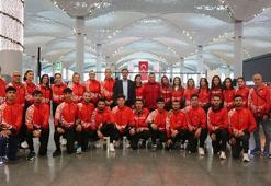 Kros Kadın ve Erkek Atletizm Milli Takımı, Brüksel'e gitti