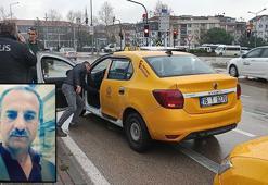 15 yaşındaki çocuk, bindikleri taksinin şoförünü boynundan bıçakladı