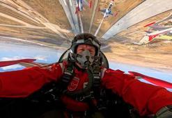 Orgeneral Kadıoğlu, Türk Yıldızları ile uçtu