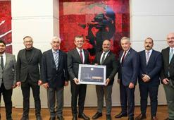 Özgür Özel: İlk vekil olduğumdan bu yana misafirhanede kalıyorum