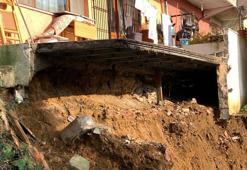 Sarıyer'de istinat duvarı çöktü