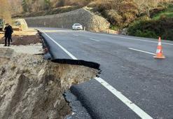 Bartın-Kastamonu kara yolunda heyelan