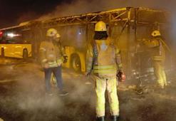 Bahçelievler Basın Ekspres Yolu'nda İETT otobüsü alev alev yandı