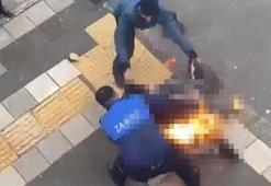 Üzerine benzin döküp kendini ateşe veren seyyar satıcı yaralandı