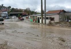Çanakkale'de sağanak nedeniyle dere taştı