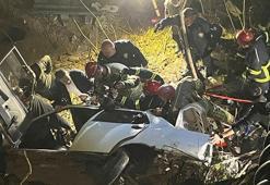 7 metreden Nilüfer Çayı'na uçan otomobildeki 4 kişi yaralandı