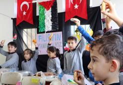 İlkokul öğrencileri Filistin için okula pazar kurdu
