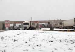 Edirne'nin yükseklerine kar yağdı