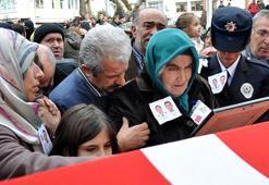 Beşiktaş'taki saldırıda şehit olan polis Yasin İke'nin annesi, hayatını kaybetti