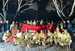 Sarıkamış Harekatı'nın 109'uncu yılı anma etkinliklerinde öğrenciler eksi 10 derecede 'saygı nöbeti' tuttu