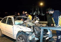 Ataşehir'de bariyerler otomobile ok gibi saplandı: 1 yaralı