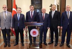 Cevdet Yılmaz ile beraberindekilerden Bakan Güler'e taziye ziyareti