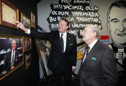 Rahmi Koç'tan Hasan Arat'a tebrik ziyareti