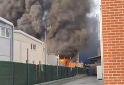 Bursa'da plastik kaplama fabrikasında yangın