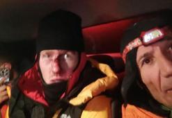 Ağrı Dağı'nda kayalıklara düşerek yaralanan Ukraynalı dağcı kurtarıldı