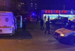 Sokakta yürürken silahlı saldırıda yaralandı