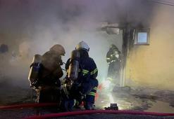 Bursa'da, 4 katlı binanın bodrum katında çıkan yangın korkuttu