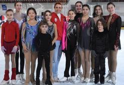 İzmir'in buzda parlayan yıldızları