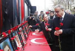 Diyarbakır'da dershane önündeki bombalı saldırıda ölenler anıldı