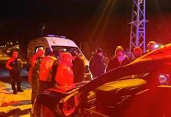 Ardahan'da minibüs şarampole devrildi: 15 yaralı