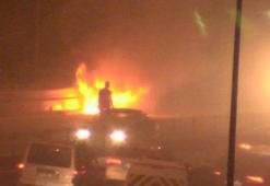 15 Temmuz Şehitler Köprüsü'nde otomobil alev alev yandı