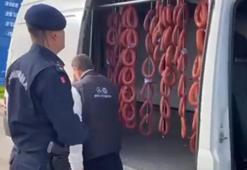 Sucukları 'tozlandığı' için yıkamışlar