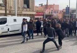 Çocuklarının uyuşturucu kullandığını öğrenen kadın, satırla yola çıktı