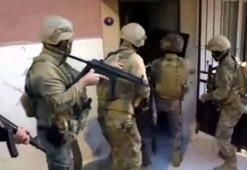 İzmir'de FETÖ/PDY operasyonu; 5 gözaltı