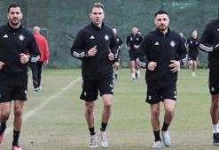 Altay'da futbolcular yine idmana çıkmıyor