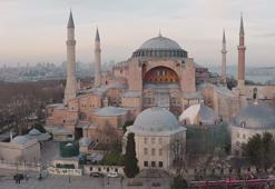 Yabancı turistlerin Ayasofya'ya girişi ücreti 25 euro olacak