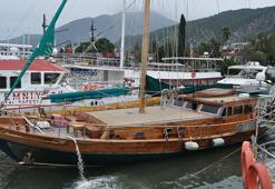 Ali Kırca'ya ait tekne batmaktan kurtarıldı